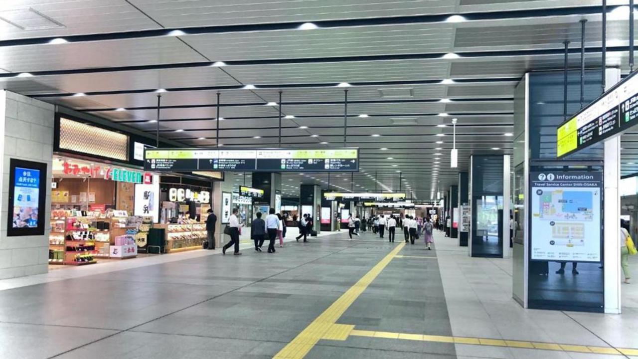 Toyoko Inn Shin-Osaka Chuo-Guchi Shinkan Εξωτερικό φωτογραφία