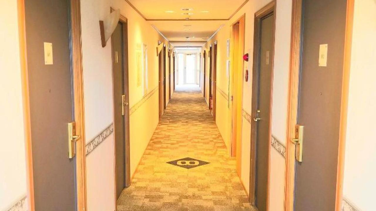 Toyoko Inn Shin-Osaka Chuo-Guchi Shinkan Εξωτερικό φωτογραφία